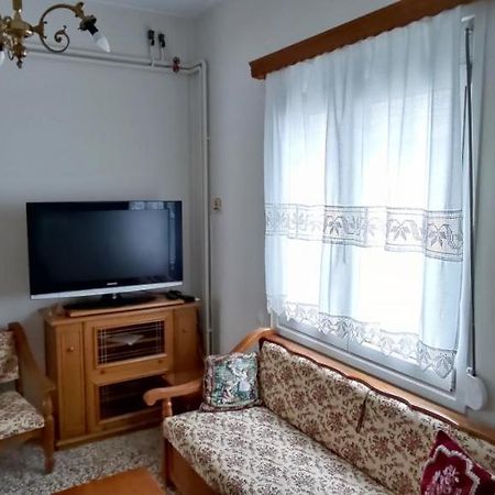 Σπίτι Στην Πόλη Άρτα Κοντά Στην Λίμνη Lejlighed Eksteriør billede